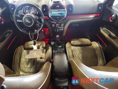 Zdjęcie 8 z 13 samochodu: 2019 MINI COOPER S COUNTRYMAN ALL4 VIN:WMZYT5C56K3E69483 - miniatura