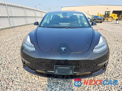 Piąte zdjęcie samochodu w środku: 2018 TESLA MODEL 3 VIN:5YJ3E1EB6JF071804 - miniatura