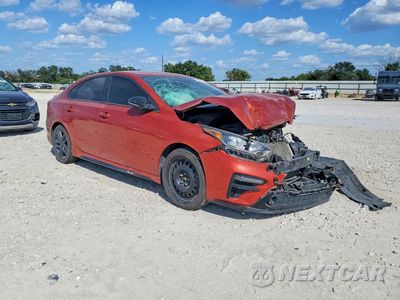 Czwarte zdjęcie samochodu z boku: 2020 KIA FORTE GT LINE VIN:3KPF34ADXLE187320 - miniatura