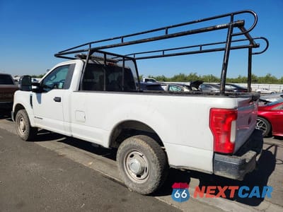Drugie zdjęcie samochodu z przodu: 2017 FORD F350 SUPER DUTY VIN:1FTRF3ATXHEC09826 - miniatura