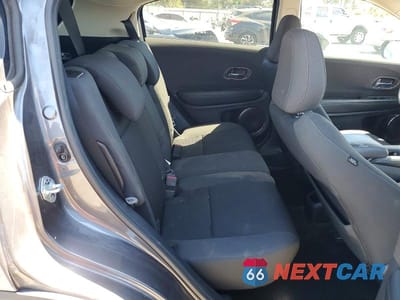 Zdjęcie 10 z 13 samochodu: 2021 HONDA HR-V EX VIN:3CZRU6H53MM713101 - miniatura