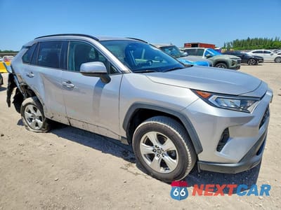 Czwarte zdjęcie samochodu z boku: 2020 TOYOTA RAV4 XLE VIN:2T3W1RFV4LC068981 - miniatura