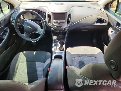 Zdjęcie 8 z 12 samochodu: 2018 CHEVROLET CRUZE LT VIN:1G1BE5SM7J7119169 - miniatura
