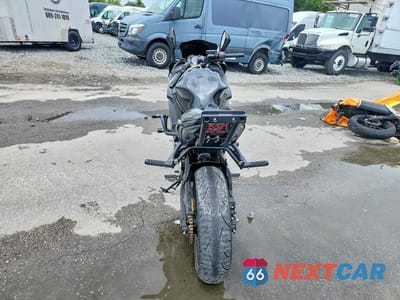 Czwarte zdjęcie samochodu z boku: 2019 KAWASAKI EX650 F VIN:JKAEXEK13KDA29764 - miniatura