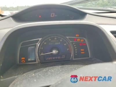 Zdjęcie 9 z 12 samochodu: 2010 HONDA CIVIC HYBRID VIN:JHMFA3F27AS001555 - miniatura
