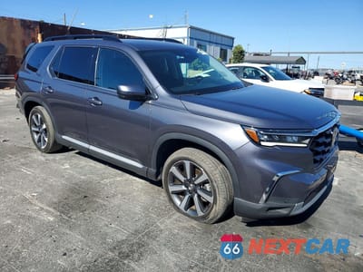 Czwarte zdjęcie samochodu z boku: 2025 HONDA PILOT TOURING VIN:5FNYG1H77SB089303 - miniatura