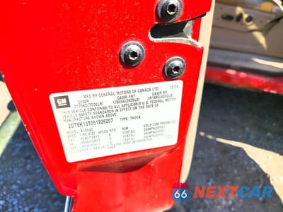 Zdjęcie 12 z 12 samochodu: 2005 GMC NEW SIERRA K1500 VIN:2GTEK13T051226207 - miniatura