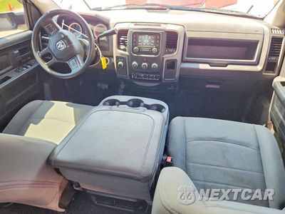 Zdjęcie 8 z 12 samochodu: 2018 RAM 3500 ST VIN:3C63RRGL0JG339269 - miniatura