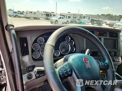 Zdjęcie 8 z 13 samochodu: 2017 KENWORTH T680 SEMI TRUCK VIN:1XKYDP9X8HJ127248 - miniatura