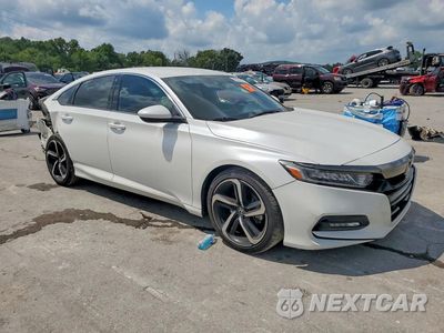 Czwarte zdjęcie samochodu z boku: 2018 HONDA ACCORD SPORT VIN:1HGCV1F31JA197439 - miniatura
