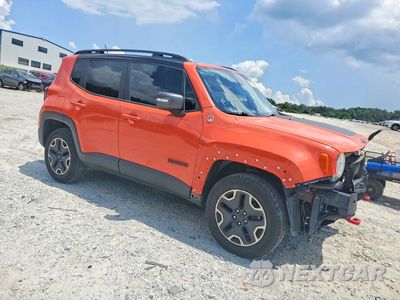 Czwarte zdjęcie samochodu z boku: 2017 JEEP RENEGADE TRAILHAWK VIN:ZACCJBCB7HPF75527 - miniatura