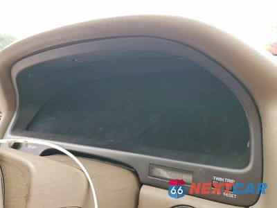 Zdjęcie 9 z 13 samochodu: 1992 LEXUS LS 400 VIN:JT8UF11E4N0113911 - miniatura