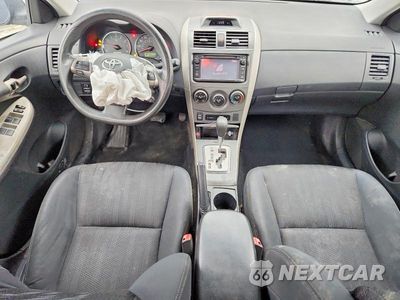Zdjęcie 8 z 13 samochodu: 2012 TOYOTA COROLLA S VIN:2T1BU4EE4CC879747 - miniatura