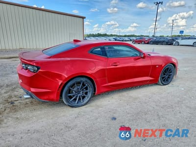 Trzecie zdjęcie samochodu z tyłu: 2019 CHEVROLET CAMARO VIN:1G1FB1RS3K0134706 - miniatura