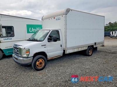 2015 FORD E350 BOX TRUCK 1FDWE3FL4FDA37273 - główne zdjęcie licytacji z USA - miniatura