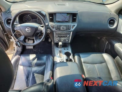Zdjęcie 8 z 13 samochodu: 2018 NISSAN PATHFINDER SL VIN:5N1DR2MM3JC611670 - miniatura