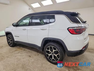 Drugie zdjęcie samochodu z przodu: 2026 JEEP COMPASS LIMITED VIN:3C4NJDCN8TT270716 - miniatura