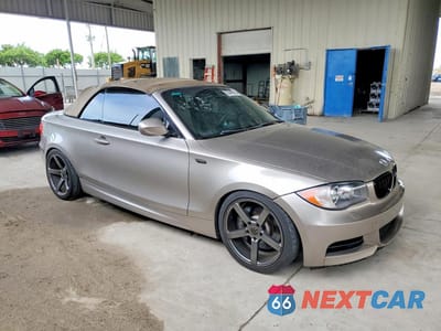 Czwarte zdjęcie samochodu z boku: 2010 BMW 135 I VIN:WBAUN9C58AVK41451 - miniatura