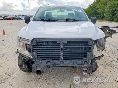 Piąte zdjęcie samochodu w środku: 2019 FORD F150 VIN:1FTMF1C51KKC32417 - miniatura