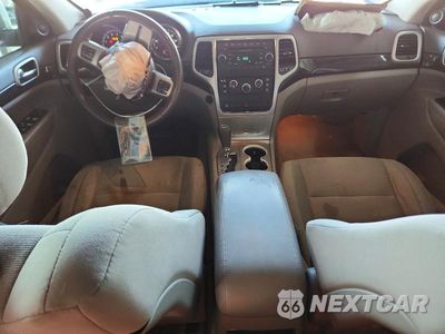 Zdjęcie 8 z 13 samochodu: 2012 JEEP CHEEROKEE LAREDO VIN:1C4RJEAGXCC327828 - miniatura