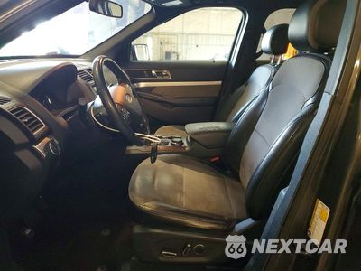Zdjęcie 7 z 14 samochodu: 2017 FORD EXPLORER XLT VIN:1FM5K8D86HGD84024 - miniatura