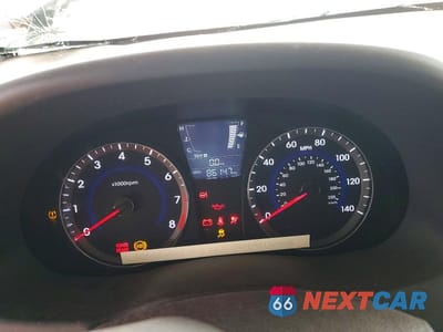 Zdjęcie 9 z 12 samochodu: 2014 HYUNDAI ACCENT GLS VIN:KMHCT4AE8EU707431 - miniatura