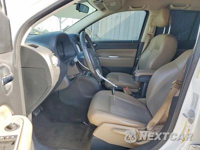 Zdjęcie 7 z 13 samochodu: 2015 JEEP COMPASS LATITUDE VIN:1C4NJCEB4FD373204 - miniatura