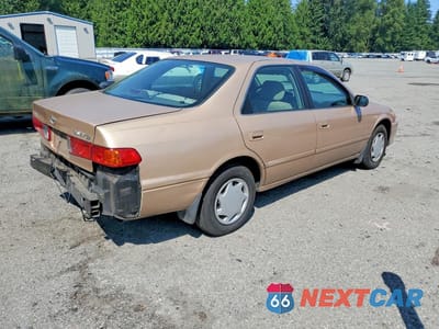 Trzecie zdjęcie samochodu z tyłu: 2000 TOYOTA CAMRY CE VIN:4T1BG22K2YU758503 - miniatura