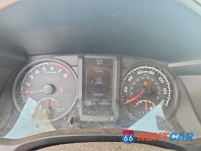 Zdjęcie 9 z 12 samochodu: 2018 TOYOTA TACOMA SR VIN:5TFRX5GN3JX128730 - miniatura