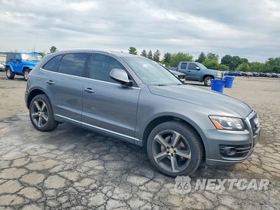 Czwarte zdjęcie samochodu z boku: 2016 AUDI Q5 PREMIUM PLUS VIN:WA1L2AFP9GA027035 - miniatura