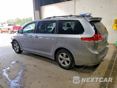 Drugie zdjęcie samochodu z przodu: 2012 TOYOTA SIENNA LE VIN:5TDKK3DC9CS180380 - miniatura