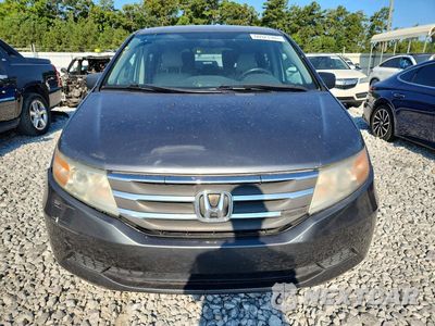 Piąte zdjęcie samochodu w środku: 2013 HONDA ODYSSEY LX VIN:5FNRL5H25DB058369 - miniatura