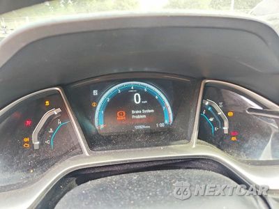 Zdjęcie 9 z 12 samochodu: 2018 HONDA CIVIC EX VIN:2HGFC2F75JH517309 - miniatura