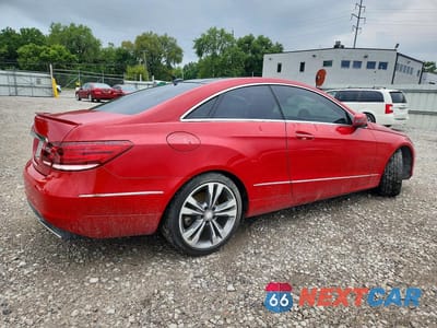 Trzecie zdjęcie samochodu z tyłu: 2016 MERCEDES-BENZ E 400 VIN:WDDKJ6FB0GF323799 - miniatura