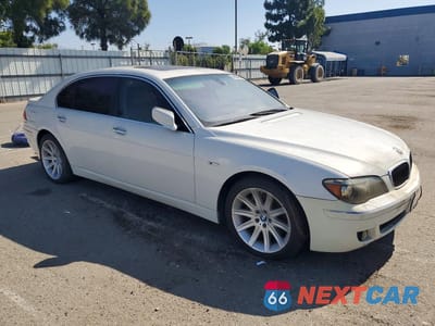 Czwarte zdjęcie samochodu z boku: 2006 BMW 7 SERIES 740IL VIN:WBAHN83576DT62917 - miniatura