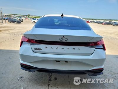 Zdjęcie 6 z 12 samochodu: 2022 HYUNDAI ELANTRA SEL VIN:5NPLM4AG5NH064307 - miniatura