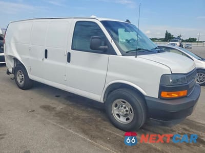 Czwarte zdjęcie samochodu z boku: 2025 CHEVROLET EXPRESS G2500 VIN:1GCWGAF74S1146608 - miniatura