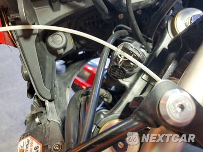 Zdjęcie 8 z 9 samochodu: 2017 HONDA AFRICAN TWIN VIN:JH2SD0440HK100293 - miniatura
