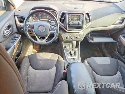 Zdjęcie 8 z 13 samochodu: 2018 JEEP CHEROKEE LATITUDE VIN:1C4PJMCXXJD543622 - miniatura