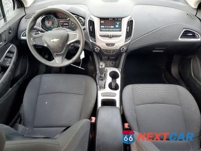 Zdjęcie 8 z 12 samochodu: 2018 CHEVROLET CRUZE LS VIN:1G1BC5SM6J7221469 - miniatura