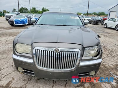 Piąte zdjęcie samochodu w środku: 2008 CHRYSLER 300 LIMITED VIN:2C3KA33G38H119852 - miniatura