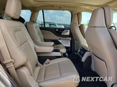 Zdjęcie 11 z 13 samochodu: 2021 LINCOLN AVIATOR RESERVE VIN:5LM5J7XC7MGL13838 - miniatura