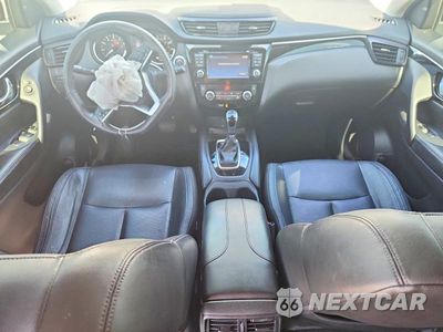 Zdjęcie 8 z 14 samochodu: 2017 NISSAN ROGUE SPORT SL VIN:JN1BJ1CP8HW008931 - miniatura