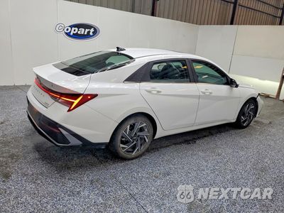 Trzecie zdjęcie samochodu z tyłu: 2024 HYUNDAI ELANTRA LIMITED VIN:KMHLP4DG8RU742042 - miniatura
