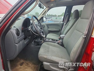 Zdjęcie 7 z 13 samochodu: 2007 JEEP LIBERTY SPORT VIN:1J4GL48K97W685359 - miniatura