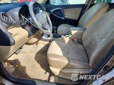 Zdjęcie 7 z 13 samochodu: 2010 TOYOTA RAV4 BASE VIN:JTMBF4DV5A5032712 - miniatura