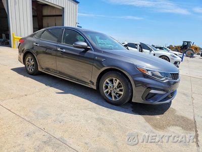 Czwarte zdjęcie samochodu z boku: 2019 KIA OPTIMA LX VIN:5XXGT4L36KG292922 - miniatura