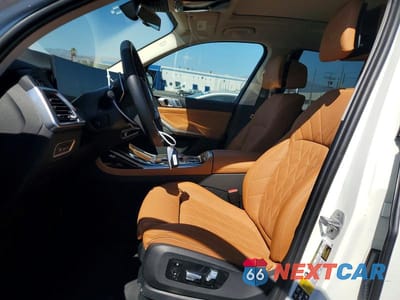 Zdjęcie 7 z 13 samochodu: 2024 BMW X7 XDRIVE40I VIN:5UX23EM01R9T68413 - miniatura