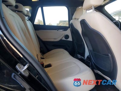 Zdjęcie 10 z 12 samochodu: 2021 BMW X1 XDRIVE28I VIN:WBXJG9C06M5S39886 - miniatura