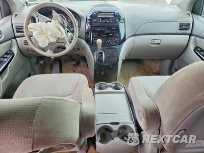 Zdjęcie 8 z 13 samochodu: 2005 TOYOTA SIENNA LE 7 PASSENGER VIN:5TDZA23CX5S321876 - miniatura